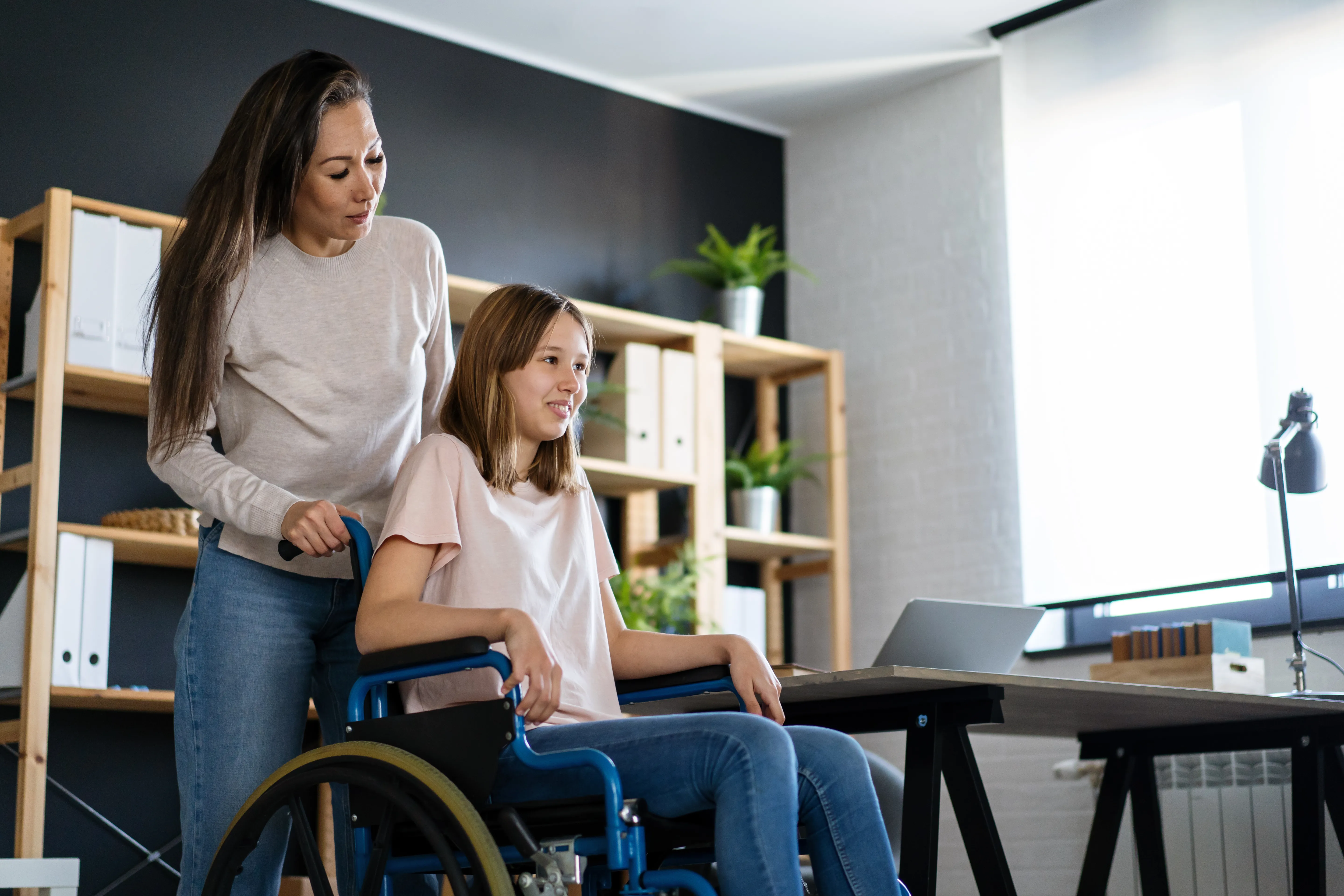 mere-fille-fauteuil